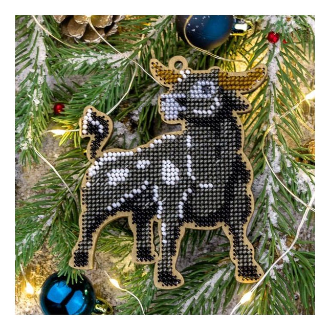 DIY Christmas tree toy kit "Grey Bull"