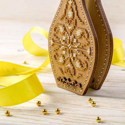 DIY Bead Embroidery on wood kit "Beaded ornament" Flower vase