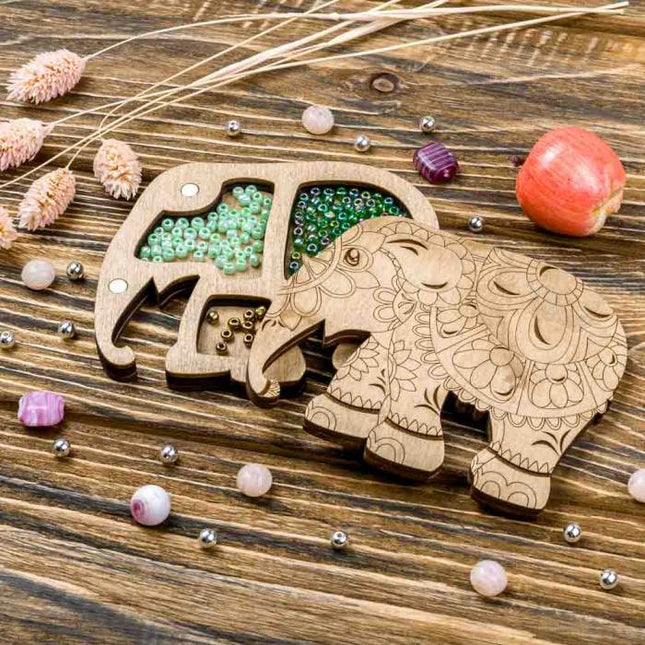 Bead organizer with wooden lid