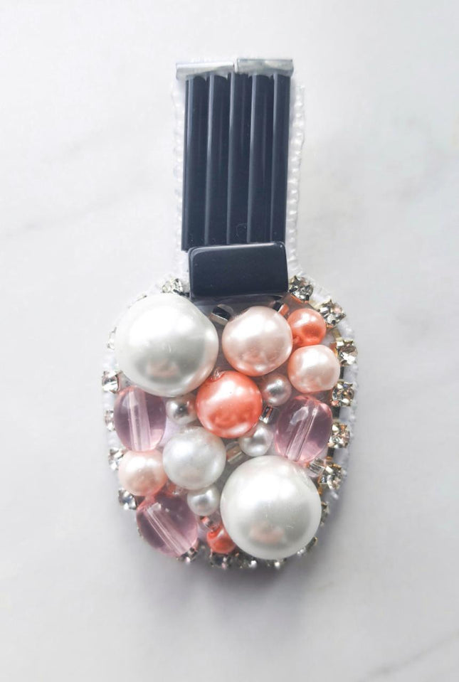 Beadwork kit for creating broоch "Lacquer"