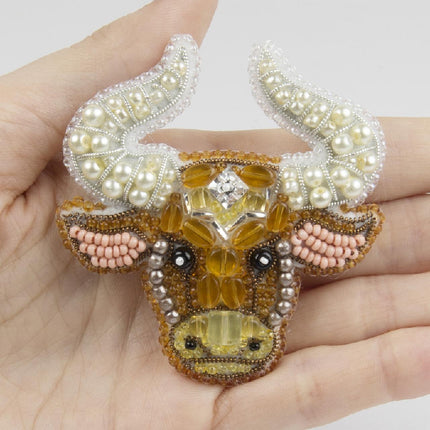 Beadwork kit for creating broоch "Bull"