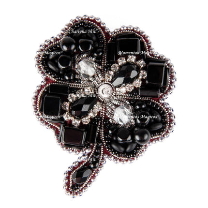 Beadwork kit for creating broоch "Four-leafed"
