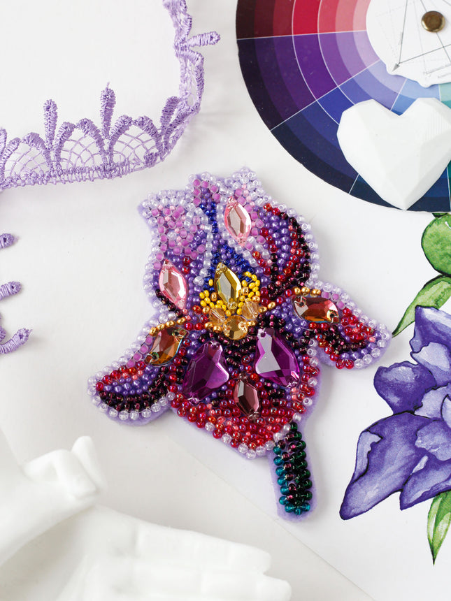 Beadwork kit for creating brooch "Amethyst iris"