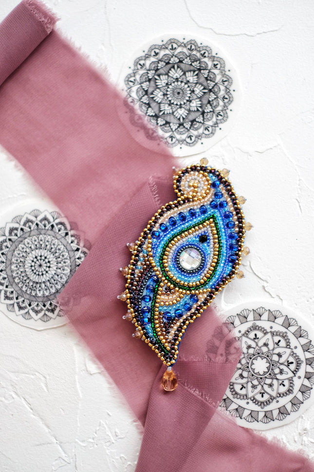 Beadwork kit for creating brooch "Egret"