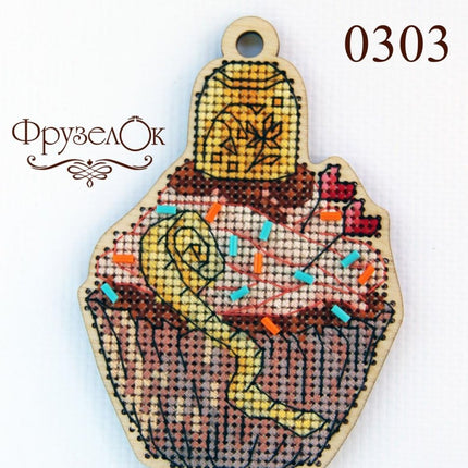 DIY Cross stitch kit on wood "Thimble" 4.3x3.0 in / 11.0x7.5 cm