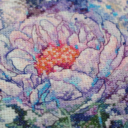 DIY Cross Stitch Kit "White Legends" 13.8"x13.8"
