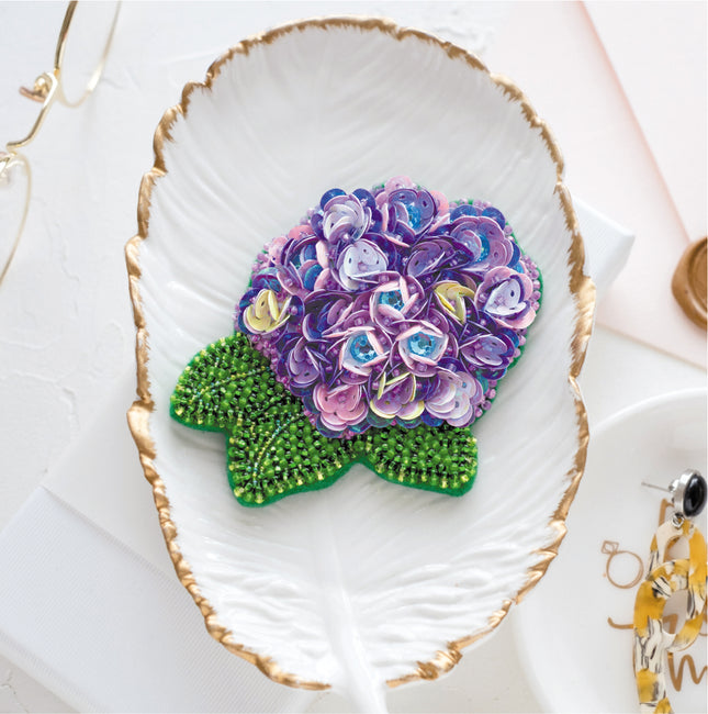 Beadwork kit for creating brooch "Beautiful hydrangea"
