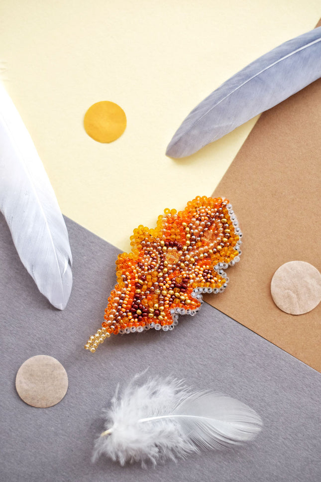 Beadwork kit for creating brooch "Oak leaflet"