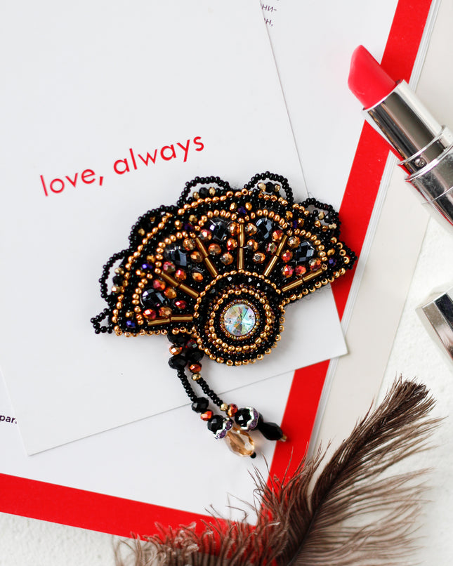 Beadwork kit for creating brooch "Fan"