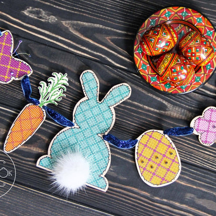DIY Cross stitch kit on wood "Garland" 5.1x3.5 in, 2.0x1.8 in / 13.0x9.0 cm, 5.0x4.5 cm