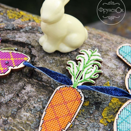 DIY Cross stitch kit on wood "Garland" 5.1x3.5 in, 2.0x1.8 in / 13.0x9.0 cm, 5.0x4.5 cm
