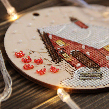 DIY Cross stitch kit on wood "Cozy Winter" D 3.7 in / D 9.5 cm