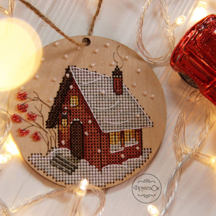 DIY Cross stitch kit on wood "Cozy Winter" D 3.7 in / D 9.5 cm