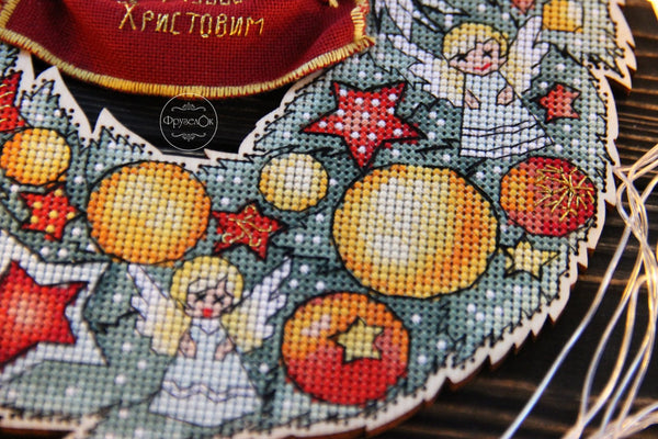 DIY Cross stitch kit on wood 