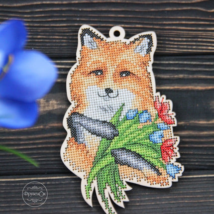 DIY Cross stitch kit on wood "Alice" 5.7x3.5 in / 14.5x9.0 cm