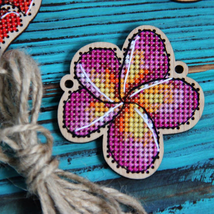 DIY Cross stitch kit on wood "Flowers" 2.4x2.4 in / 6.0x6.0 cm