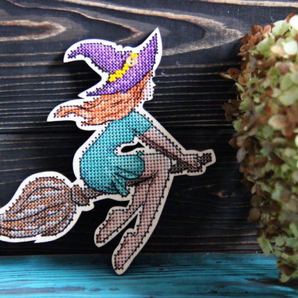 DIY Cross stitch kit on wood "Witch" 5.1x5.1 in / 13.0x13.0 cm