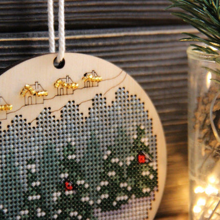DIY Cross stitch kit on wood "Winter Forest" D 3.7 in / D 9.5 cm