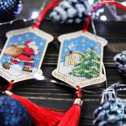 DIY Cross stitch kit on wood "Christmas  Eve" 3.9x1.8 in / 10.0x4.5 cm