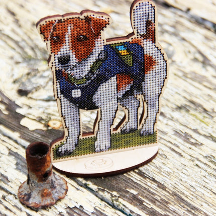 DIY Cross stitch kit on wood "Patron" 4.3x3.1 in / 11.0x8.0 cm