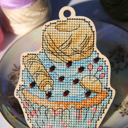 DIY Cross stitch kit on wood "Pearl" 4.2x3.2 in / 10.7x8.2 cm