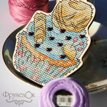 DIY Cross stitch kit on wood "Pearl" 4.2x3.2 in / 10.7x8.2 cm