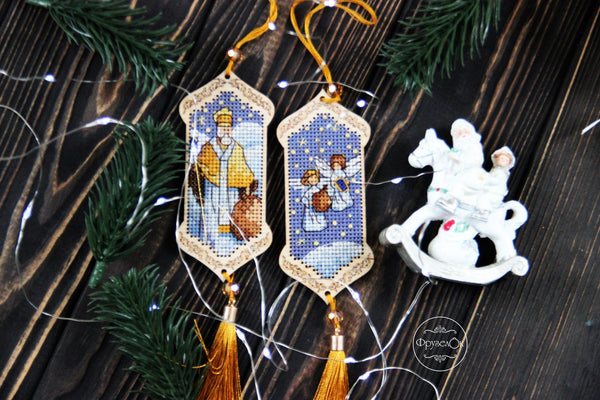 DIY Cross stitch kit on wood 