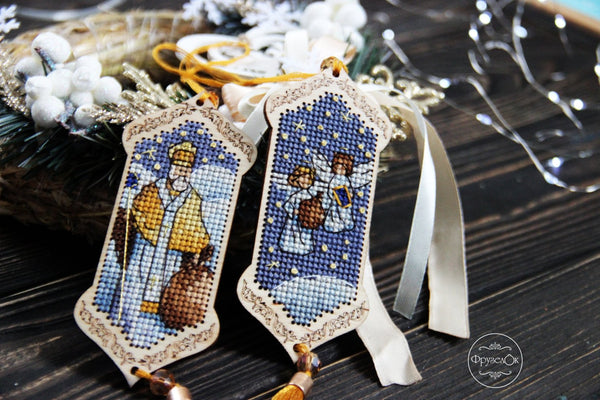 DIY Cross stitch kit on wood 