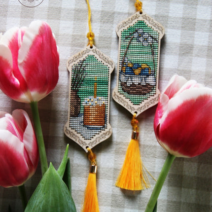 DIY Cross stitch kit on wood "Easter Basket" 3.9x1.8 in / 10.0x4.5 cm