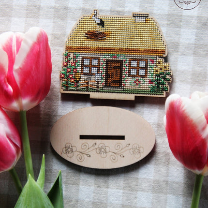DIY Cross stitch kit on wood "The Hut" 3.9x3.1 in / 10.0x8.0 cm