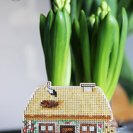 DIY Cross stitch kit on wood "The Hut" 3.9x3.1 in / 10.0x8.0 cm