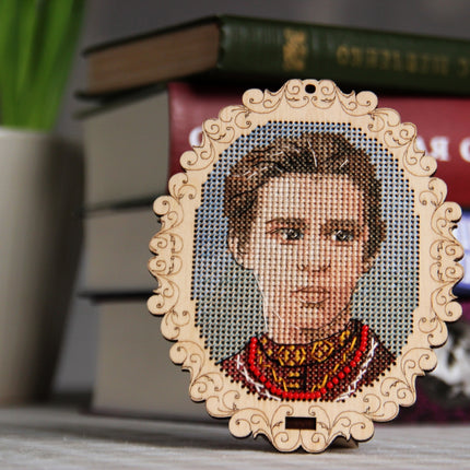 DIY Cross stitch kit on wood "Lesya Ukrainka" 5.1x3.9 in / 13.0x10.0 cm