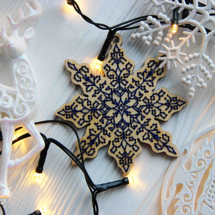 DIY Cross stitch kit on wood "Snowflake" 3.7x3.9 in / 9.5x10.0 cm