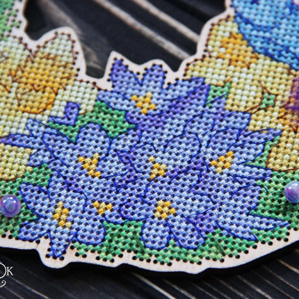 DIY Cross stitch kit on wood "Spring" 7.7x7.5 in / 19.5x19.0 cm