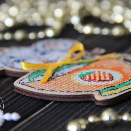 DIY Cross stitch kit on wood "Larysa" 3.3x4.3 in / 8.5x11.0 cm