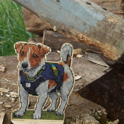 DIY Cross stitch kit on wood "Patron" 4.3x3.1 in / 11.0x8.0 cm