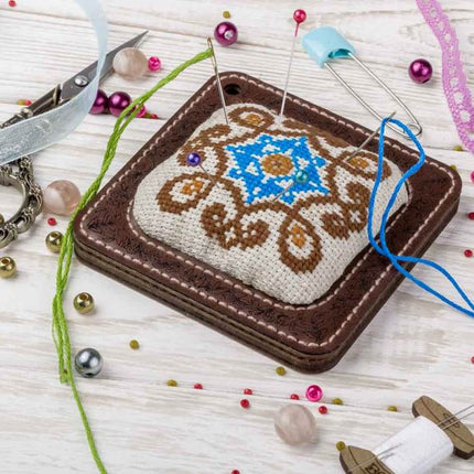 Craft kit for creating a pin cushion