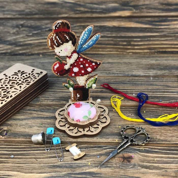 DIY needle cushion kit, needle minder 