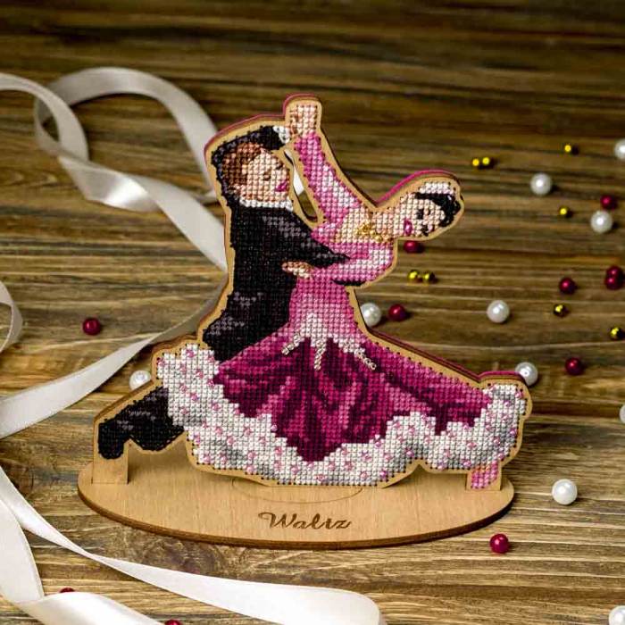 DIY Cross Stitch on Wood Kit "Waltz"