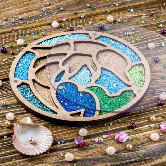Wood bead organizer with transparent lid "Dolphin"