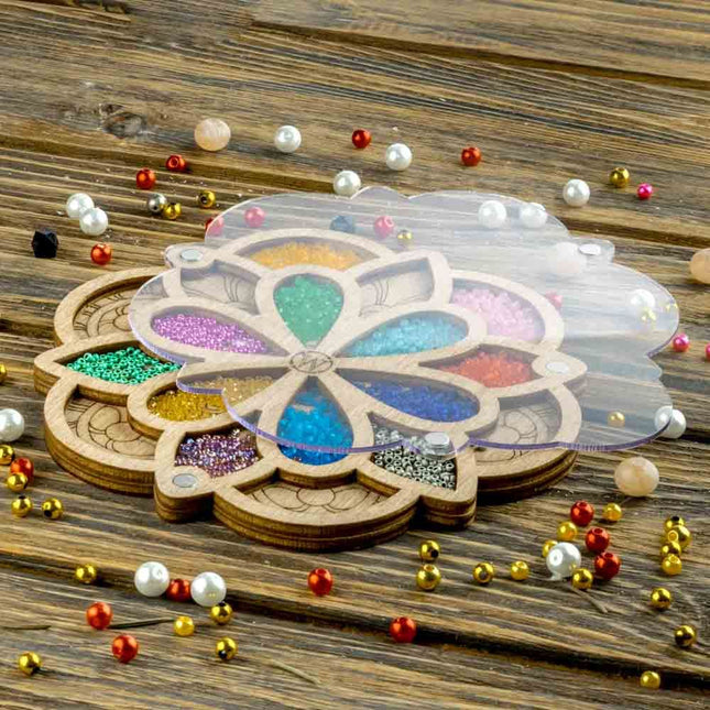 Wood bead organizer with transparent lid