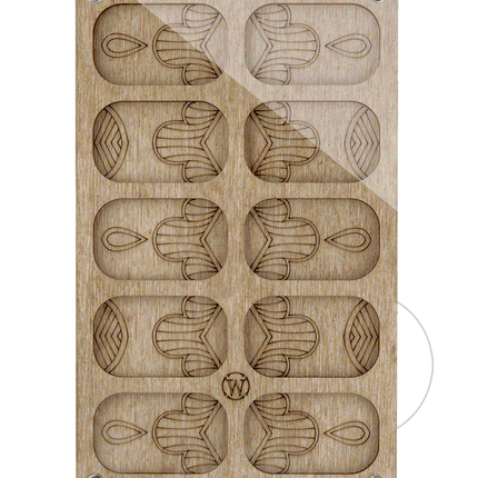 Wood bead organizer with transparent lid