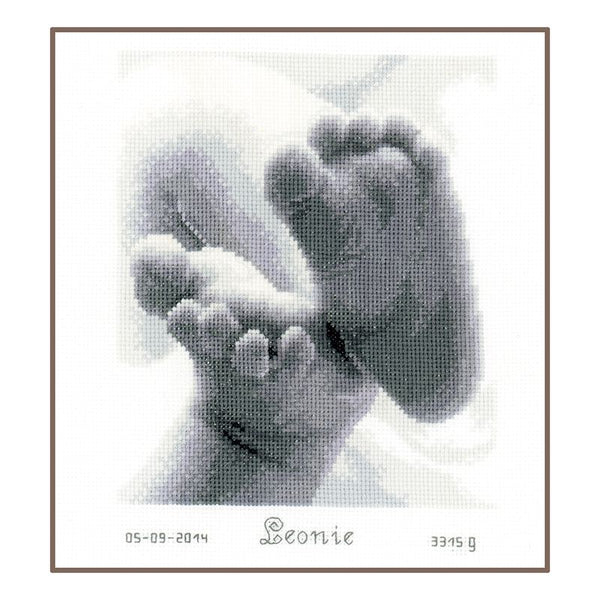 DIY Counted cross stitch kit Little baby feet 18 x 20 cm / 7.2" x 8"