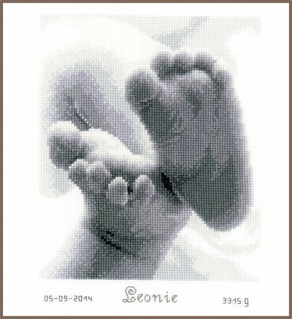 DIY Counted cross stitch kit Little baby feet 18 x 20 cm / 7.2