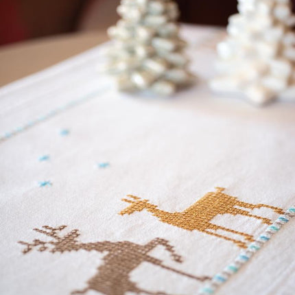 DIY Table Runner kit "Table runner kit Norwegian wild reindeer"