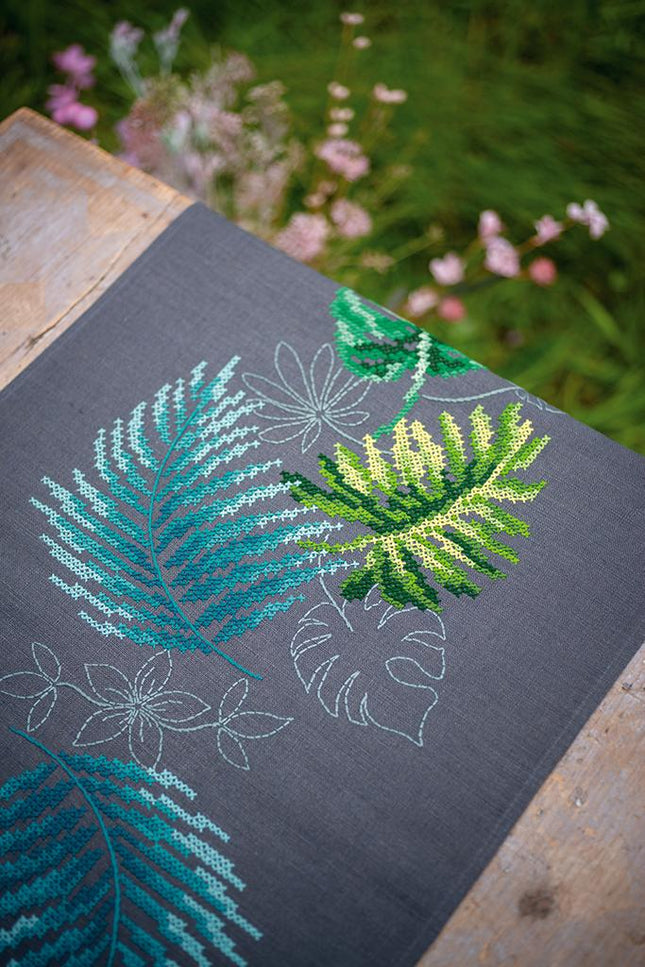 DIY Table Runner kit "Table runner kit Botanical leaves"