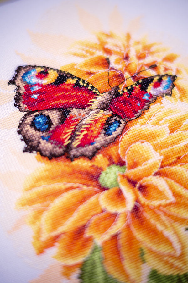 DIY Counted cross stitch kit Fluttering butterfly 22 x 33 cm / 8.8