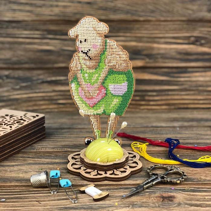 DIY needle cushion kit, needle minder "Funny sheep"