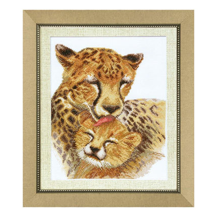 Counted Cross Stitch Kit "Family of cheetahs"