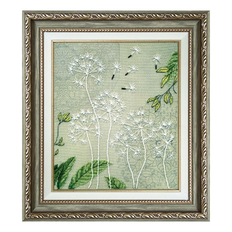 Embellished stitch kit "Light breath"